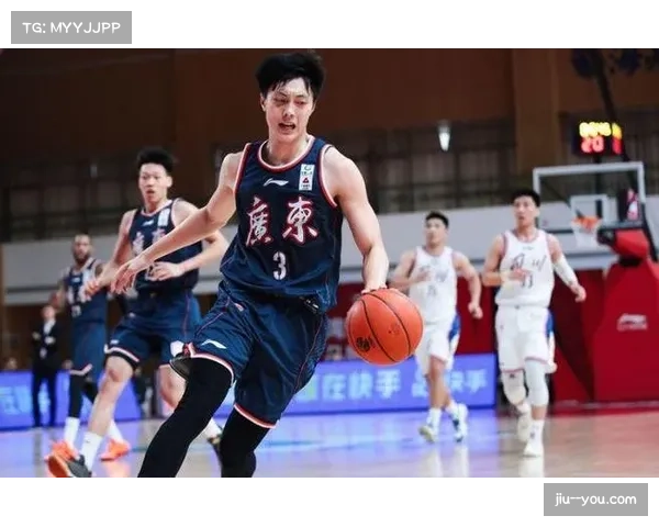 十三队胜场差仅两场 中游集团竞争白热化凸显均衡性 十三队胜场差仅两场 中游集团竞争白热化凸显均衡性